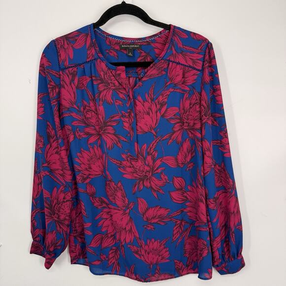 Banana Republic Chiffon 3/4 Sleeve Top Wom size Small Blue Pink Floral Popover - Picture 11 of 11